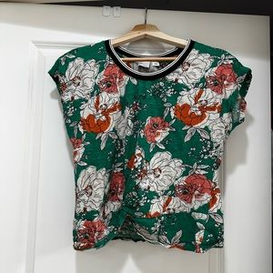 Green anthropology size small shirt